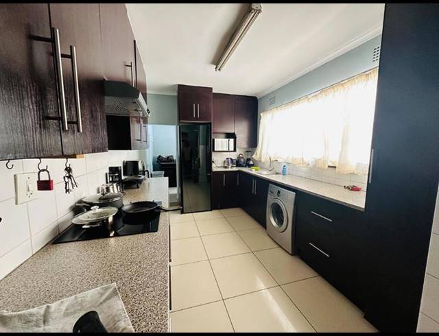 3 BEDROOM HOUSE FOR SALE IN RHODESFIELD